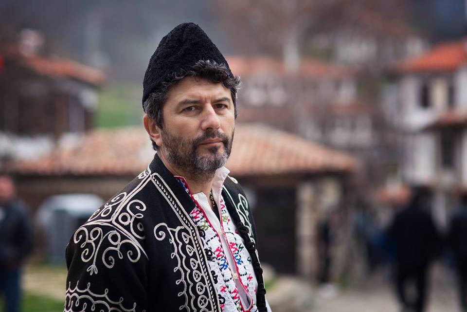 Асен Великов – фотографът, който възражда българското